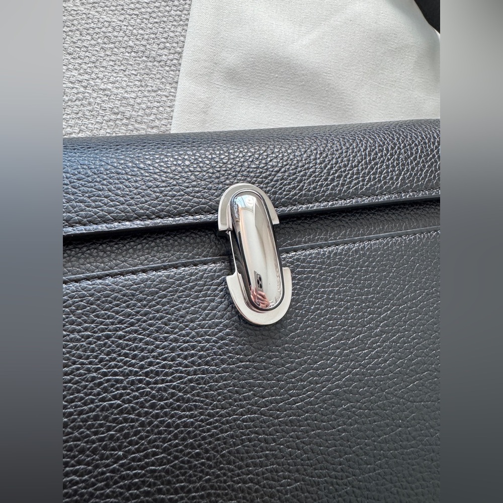 SAVETTE Symmetry Shoulder Bag in Black Silver Hardware - Picture 2 of 8